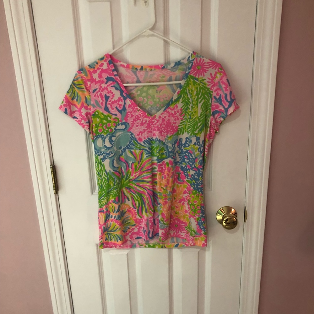 lily pulitzer tee shirt